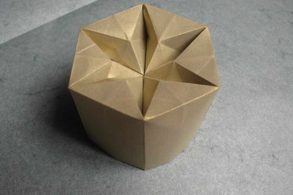 Candle Packaging Trends: How to Make Jars and Tins Feel Giftable
