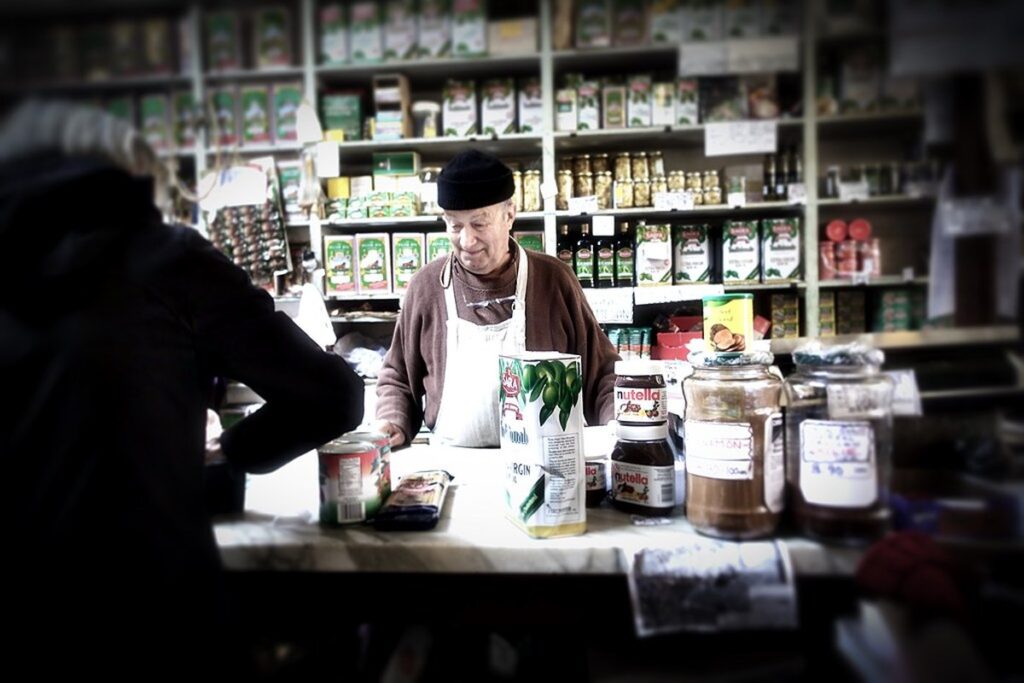 Retail Packaging Design Tips for Small Businesses Competing on Shelves