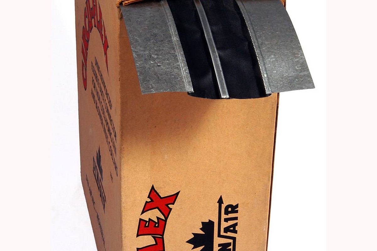 Right-Size Packaging: How Ecommerce Brands Cut DIM Weight Costs in 2026